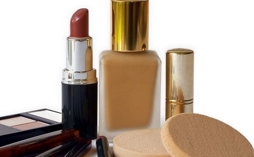 武汉美博会粉底与肤色一致